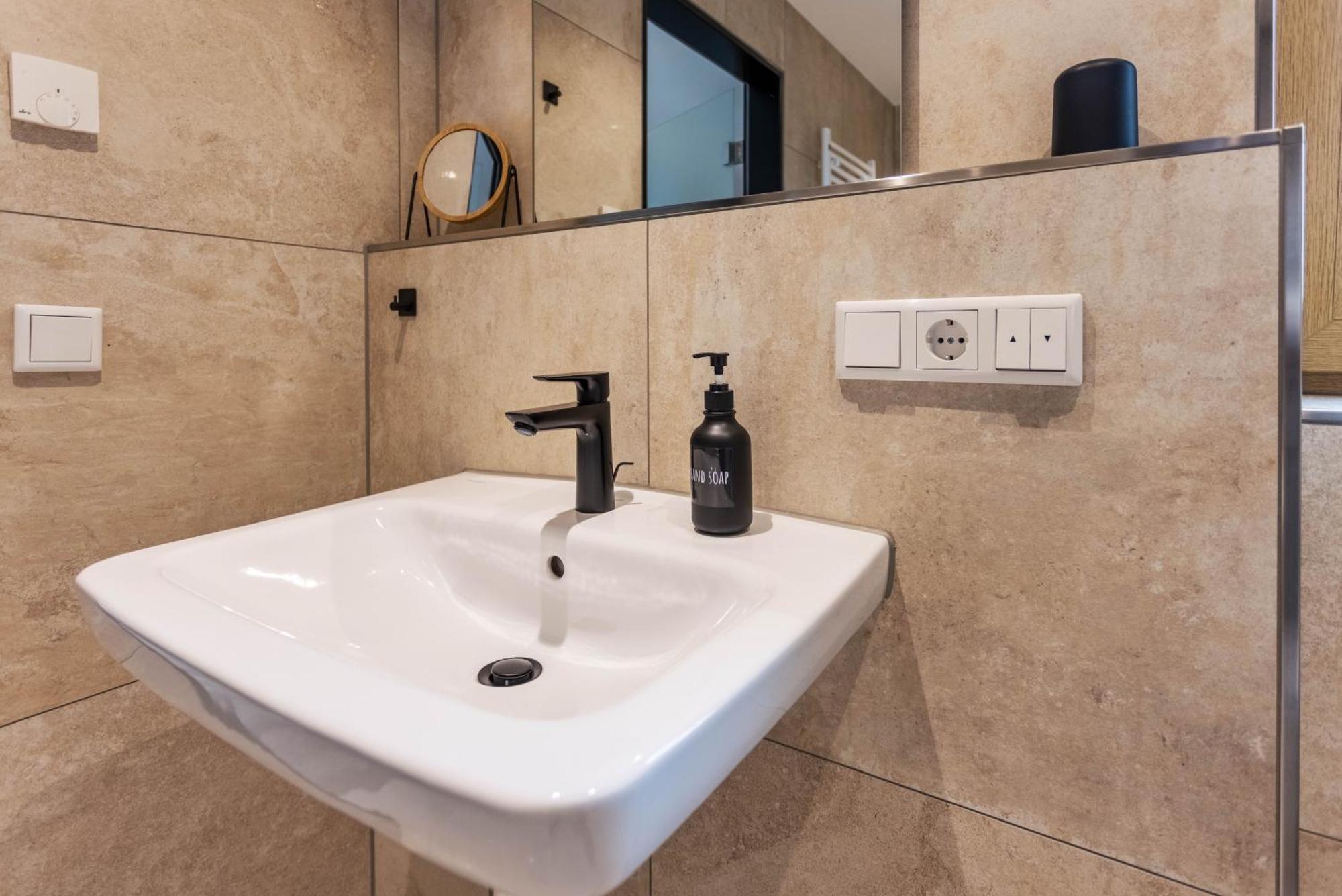 City-Apparte Boarding -Studios- Dein Flexibles Zuhause In Gronau Gronau  Dış mekan fotoğraf